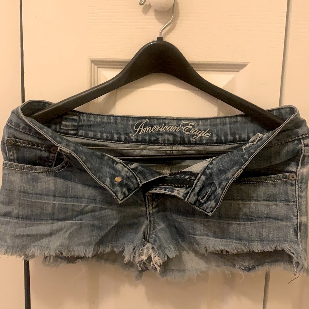 American Eagle short shorts
